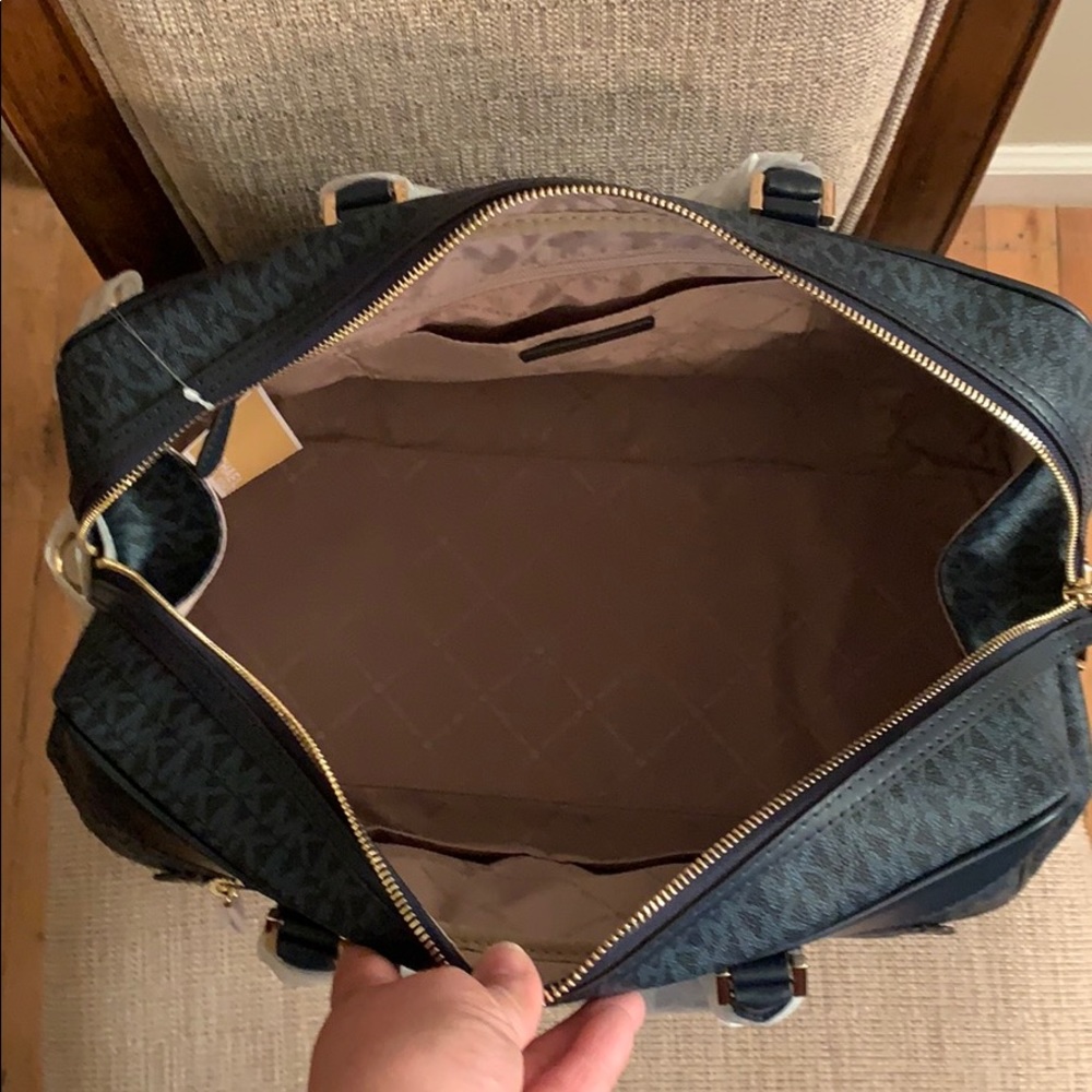 Michael Kors Admiral Blue Weekender - Picture 8 of 8